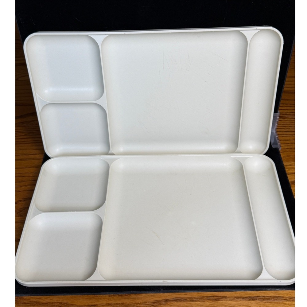 Vintage Tupperware Divided Lunch Trays: Set of 2, Almond, 1535-3